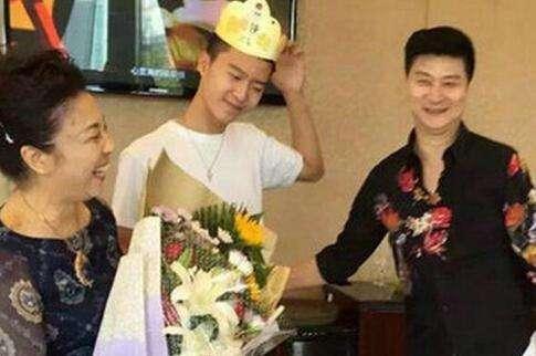 教你给未出生的宝宝巧取小名-有的会有一个土得掉渣的乳名