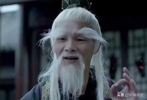 算命超级灵验-一天有三个要进京赴考的考生到道士那里