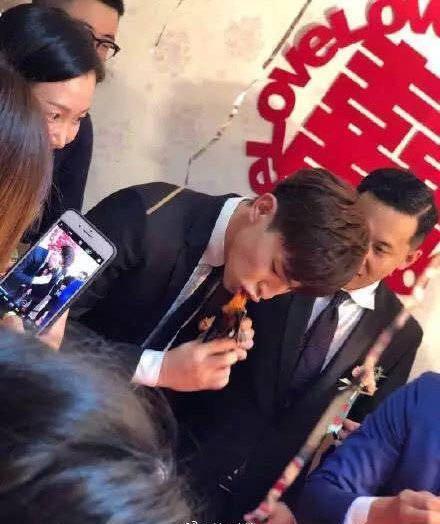 恶搞算命词-生活中让你爆笑的句子和让你笑喷的图片都有是什么