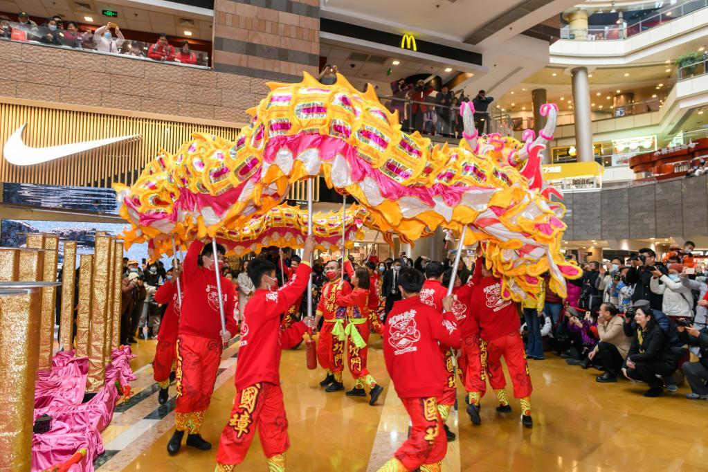2022虎年出生的欧阳姓女孩名字要怎么取 文静取名参考-成都一位叫严汉渠的退休老先生写的毛笔字
