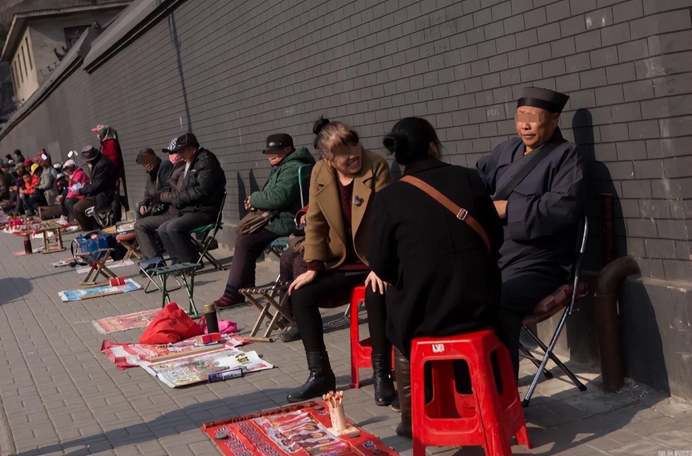 算命要过房-大喜之日你的婚房会让离过婚或生活很悲惨的人进去吗