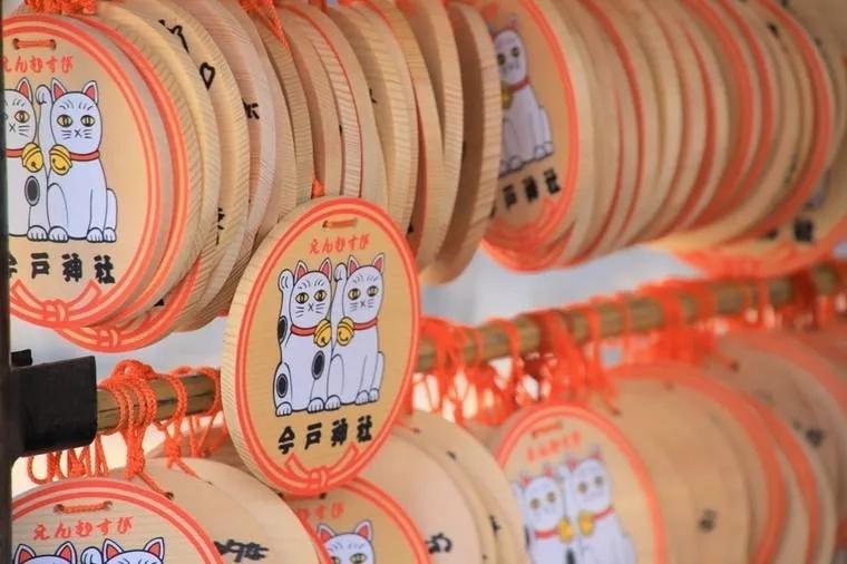 招财饰品戴左手还是右手 招财转运有哪些饰品-金曜石男士戴哪只手