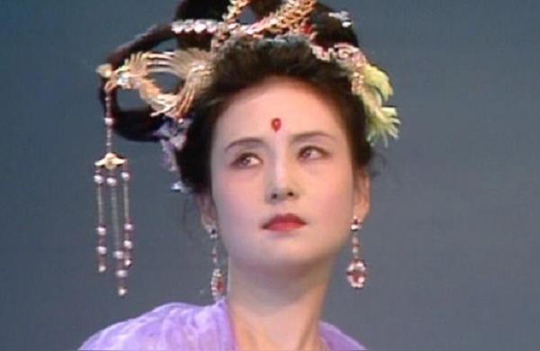 嫦娥奔月后变成了什么最后将兔子送到月亮的故事的出处