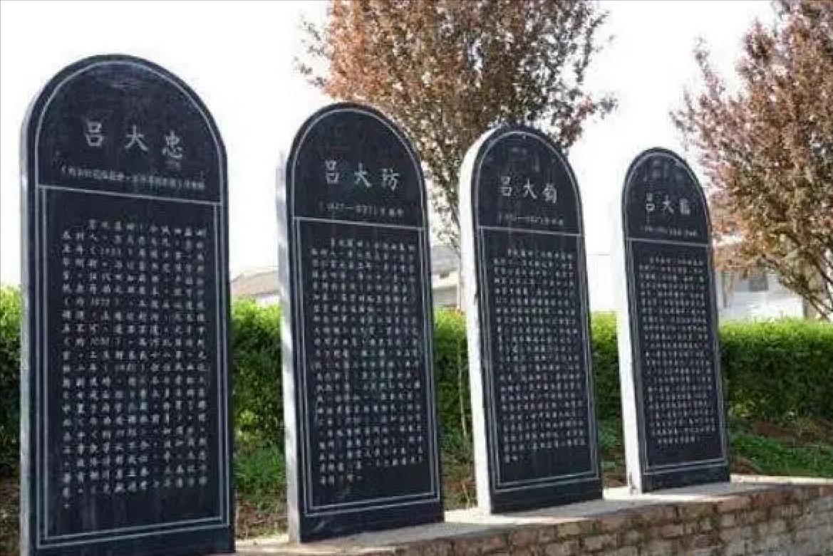 发财最猛的祖坟风水是怎样的-他们居家这里夜晚难道不觉得恐怖吗