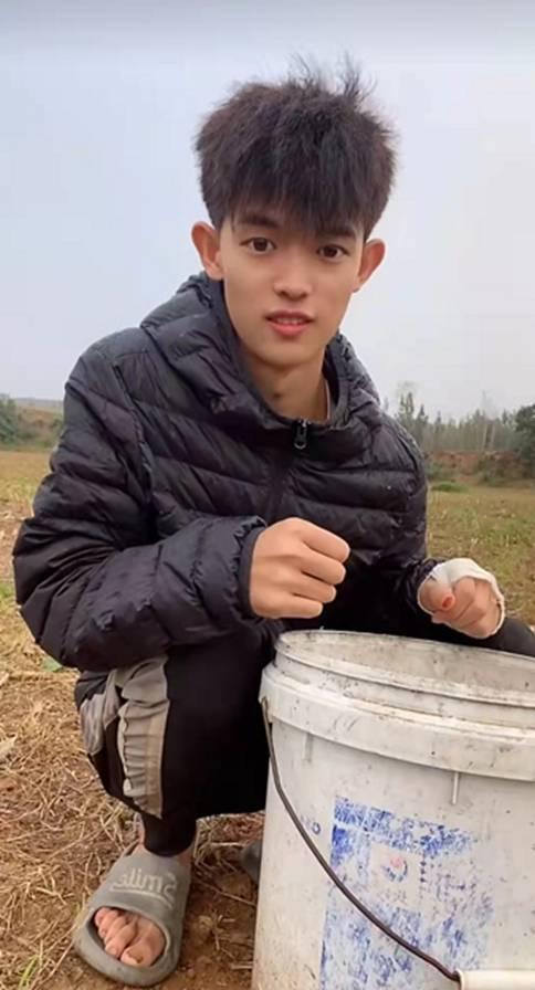 起名大全：姓苏的男孩名字-带水带草的男孩名字