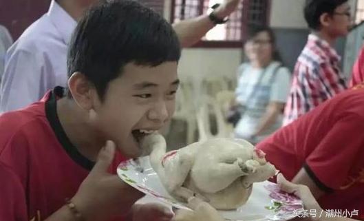 算命安桌子是怎么回事-买瓷碗形状有什么说法吗