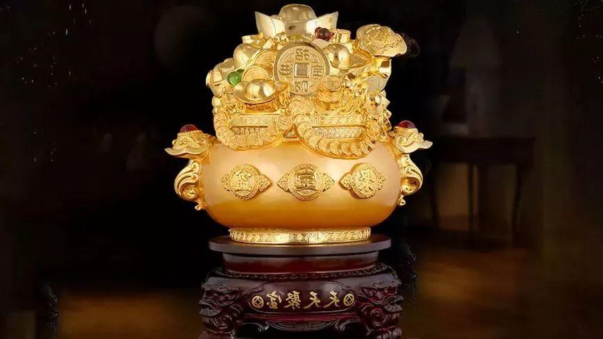家宅中的神位摆放在哪里好-为什么钟表不挂在房间西面