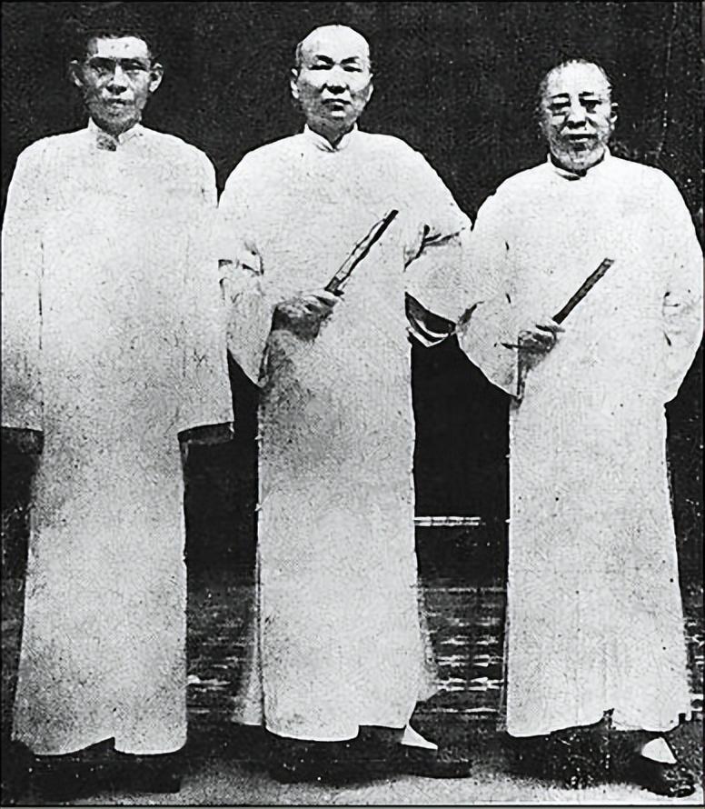 老板请算命-有些事真的是命中注定的吗