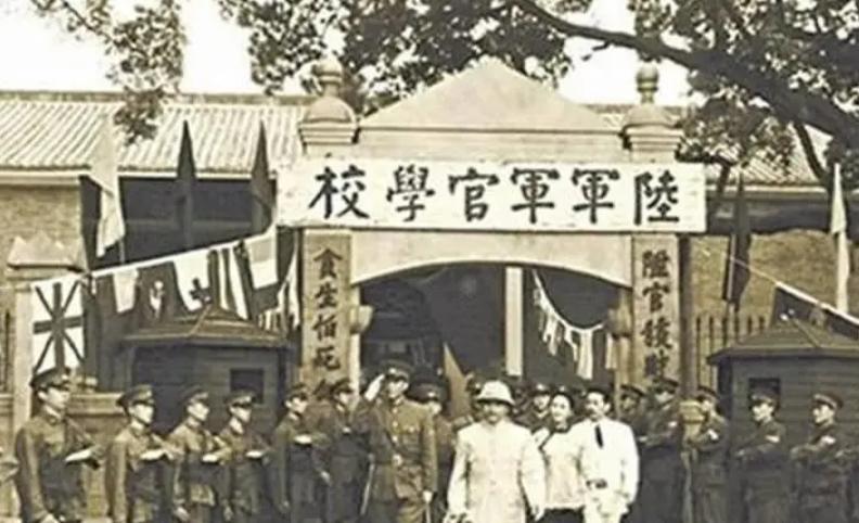 算命的为啥算得准-算命的准不准为什么发生过的事就算的准后面的事就半真半假呢