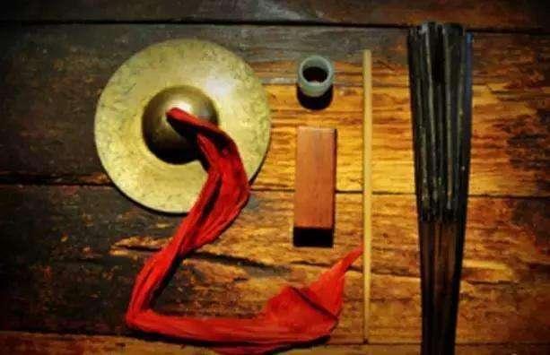 街头算命骗术-有谁听过老年人讲过或自己经历过一些不可思议吓人的真实事情呢