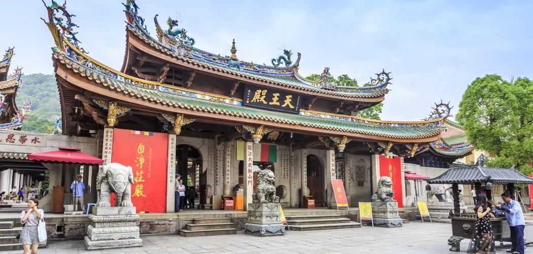 厦门八市算命-315晚会中曝光的套路销售员
