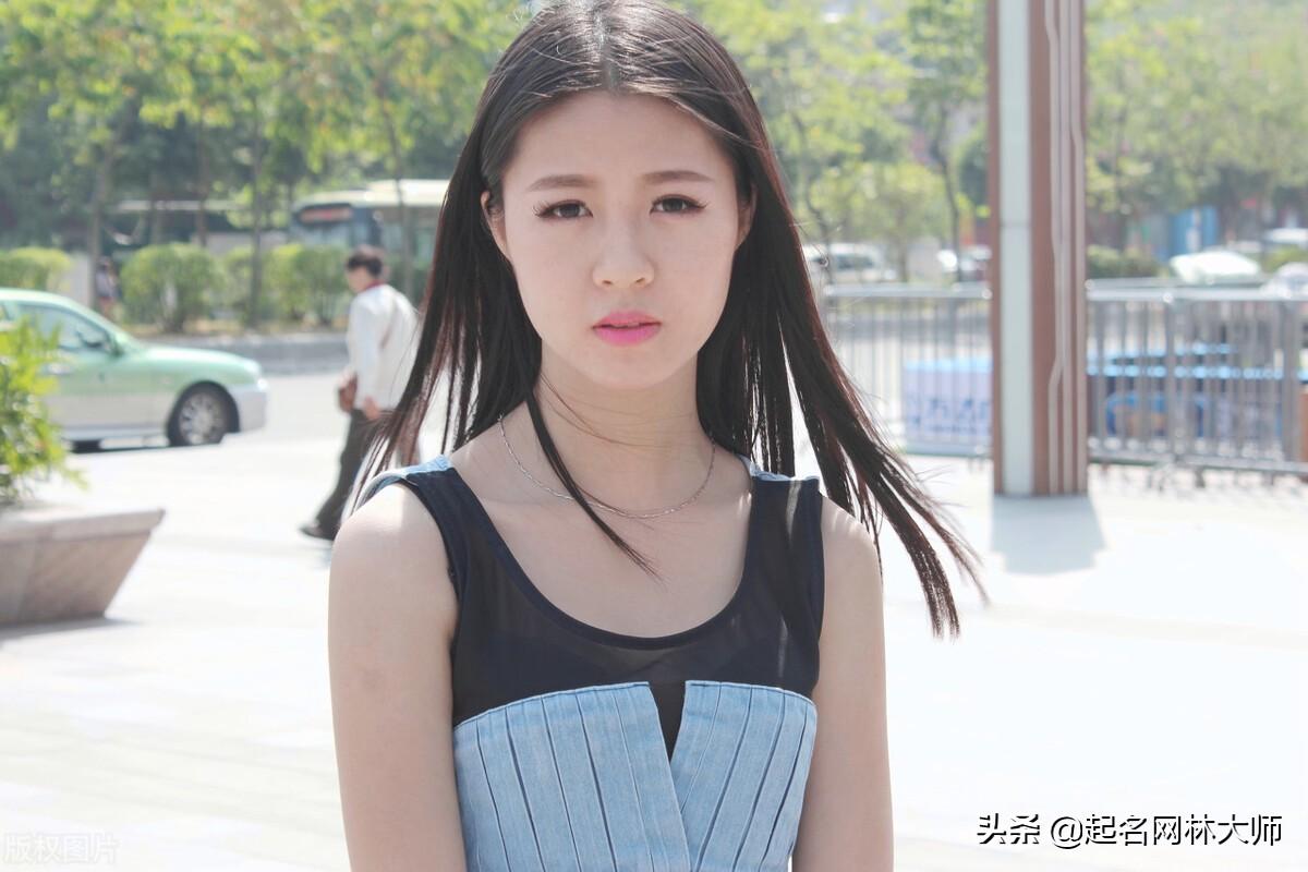 语字取名女孩名字大全 搭配什么字好听-有哪些平价的女士香水推荐