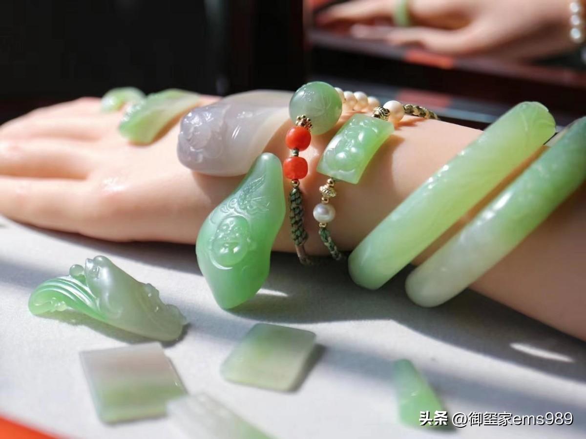 和田玉适合什么人佩戴 有何禁忌-五十岁的人带什么和田玉合适