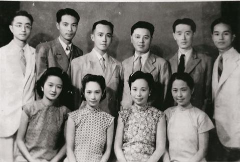算命的恋爱-张艺谋拒绝与巩俐结婚