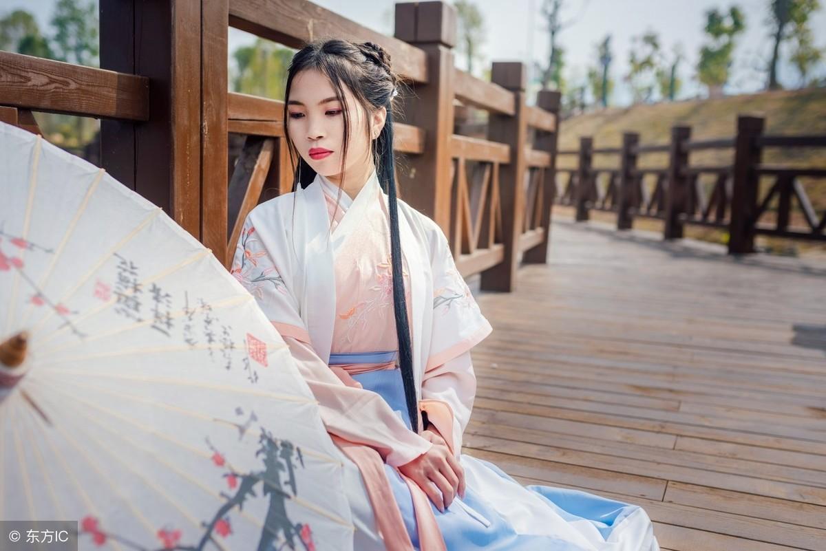 姓名合婚配对 姓徐和姓什么配最好-你和异性同桌发生过哪些难忘的事