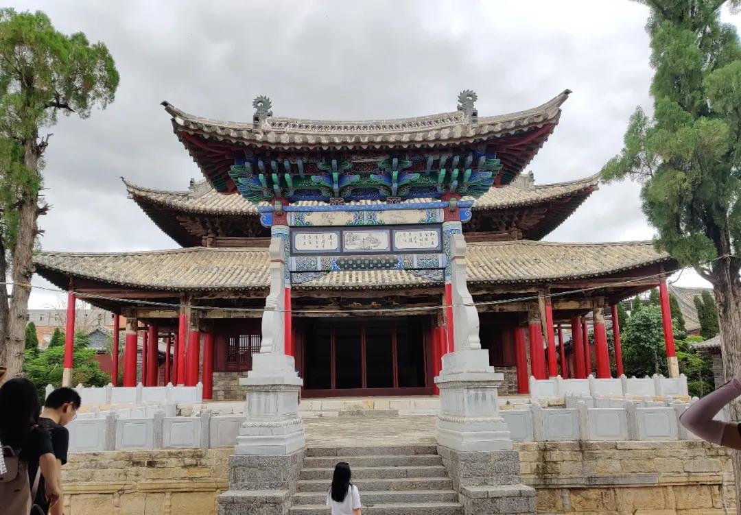 万历丁亥年-万历十五年即1586年的明朝和世界发生了哪些事件