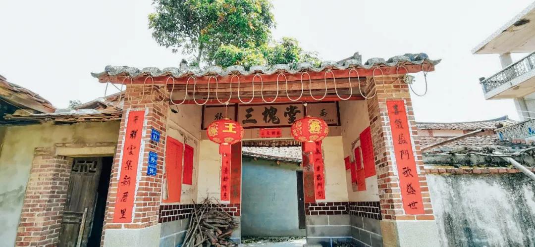 洪武丁巳年-77年属啥的