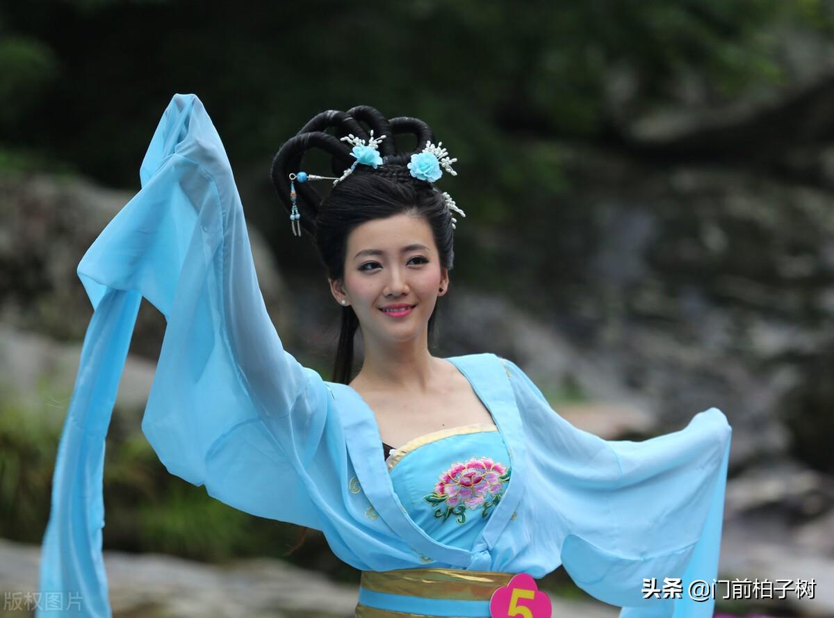 算命假仙女-法国国王的情妇是什么样的一种存在