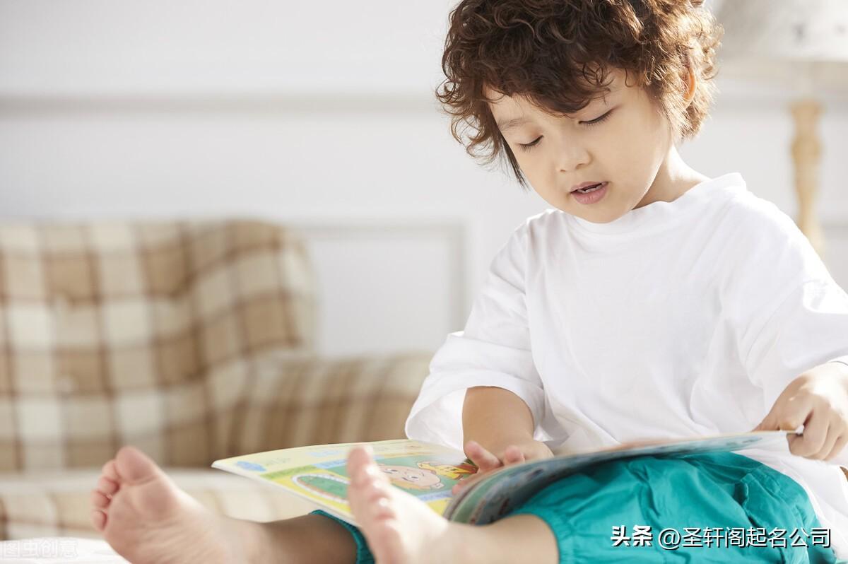 2022姓明的属虎男孩名字要怎么取 优雅取名大全-2022年1月24出生算哪个属相的宝宝
