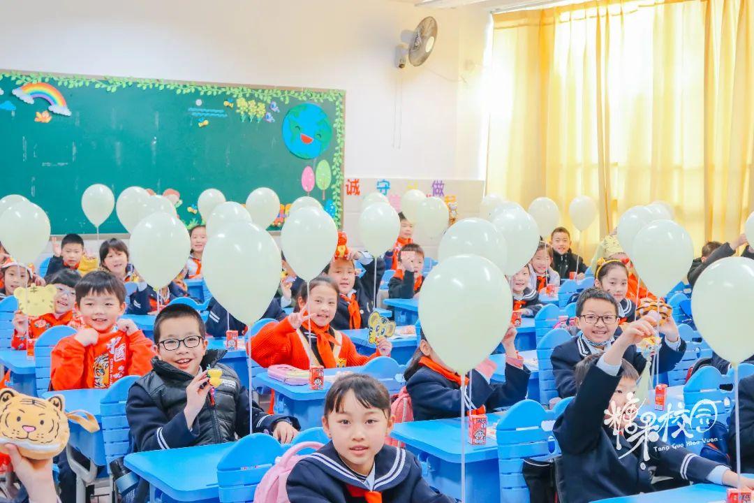 2022姓贺的属虎女孩怎样取名字 活泼起名大全-犯太岁中的太岁究竟是什么