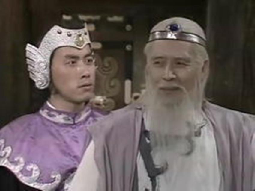 算命中中露字的含义-看这种情况是饿死还是被抓概率大