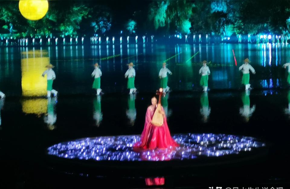 天蝎塔罗牌星座运势天蝎男会和你分享日常是什么意思