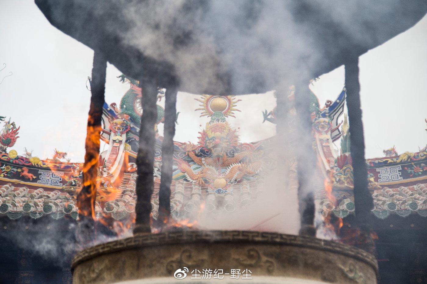 算命面对联-真的有命中注定的人吗