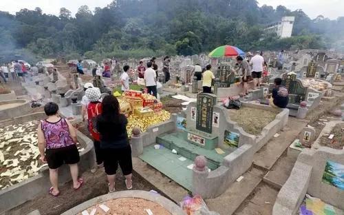 上坟为什么不能拍照 不能带什么东西-寒食节的禁忌