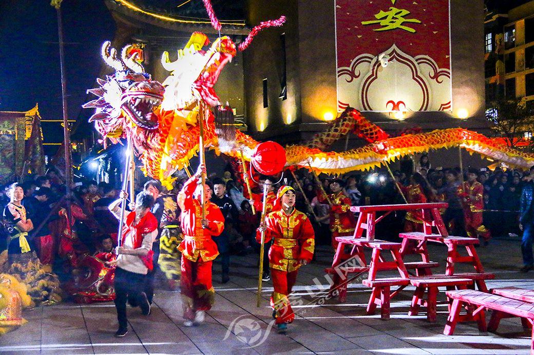如何开财门，如何给自己开财门-新年开财门有什么讲究