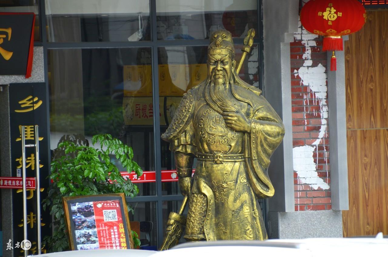 金蟾不适合哪种人 风水金蟾的摆放禁忌-三足金蟾的摆放方法