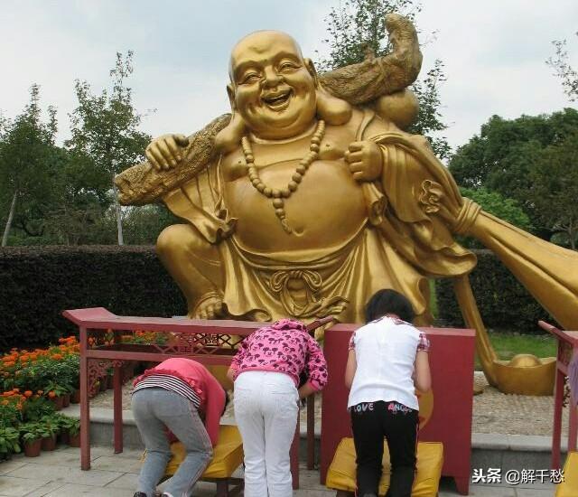 算命后拜佛-中国有多少文化