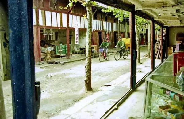 店铺起名：商行起名大全-全国知名度最高的十座普通地级市是哪些