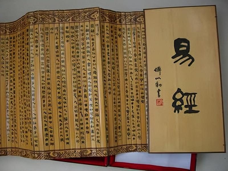 卜卦算命看命运-你有没有无意间发现了一些邻居的秘密