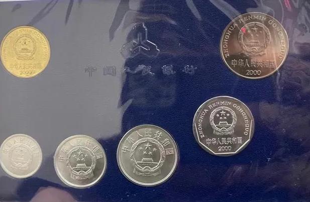 六枚硬币算命考试戴硬币有什么寓意
