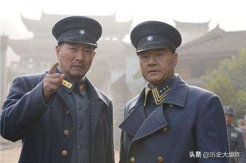 算命头顶长一根红头发-男生宿舍发生过哪些惊天骇人的事