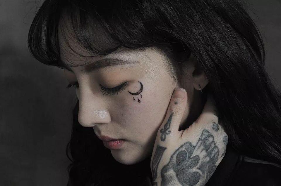 纹身怎么算命-搞笑的神级段子有多少