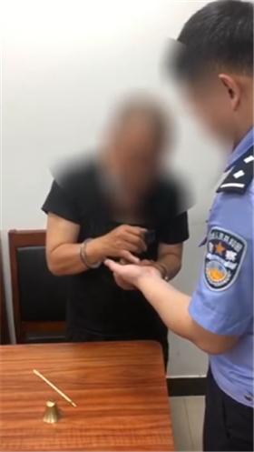 被算命的骗了怎么办-秦始皇焚书是大兴文字狱吗