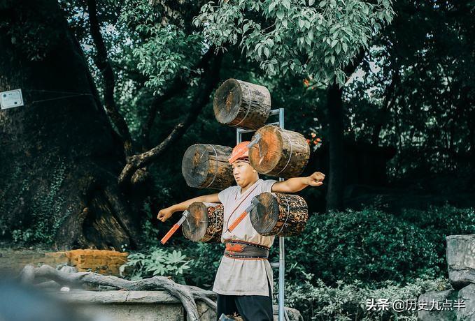 算命的魔术-古代朝堂上的骗子是如何能取得皇帝的信任的